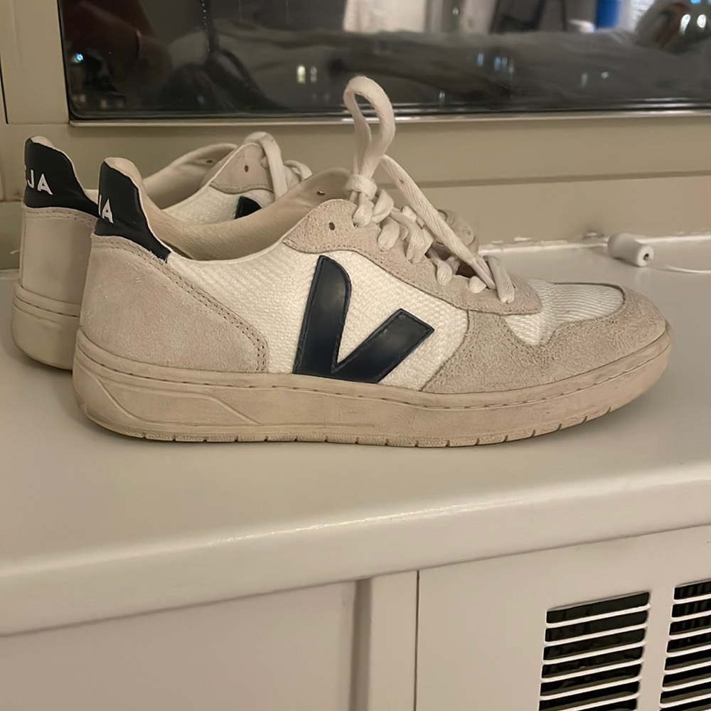 Vejas Sneakers